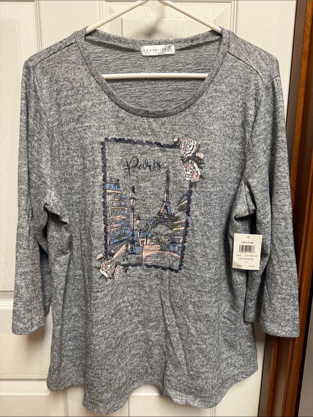 Paris Graphic Scoop Neck Women's Top - Gray 1X
